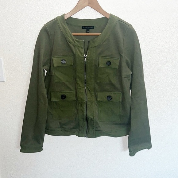 Banana Republic Jackets & Blazers - Banana Republic Olive Green Utility Zip Up Business Casual Jacket
